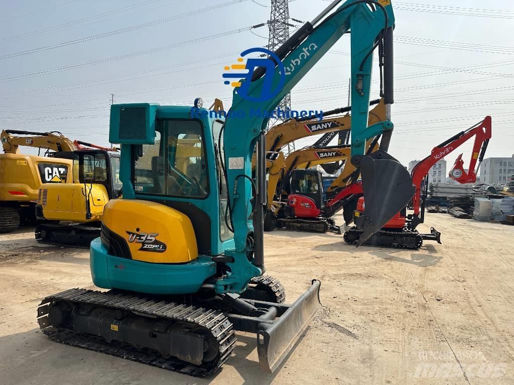 Kubota U 35 小型挖掘机