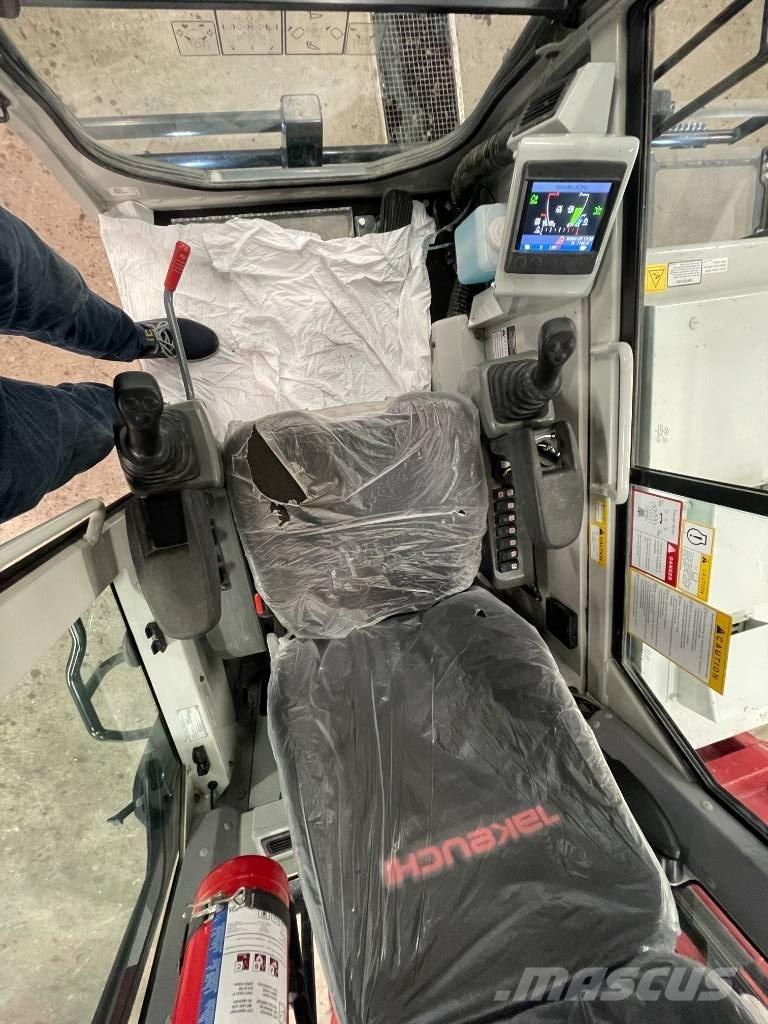 Takeuchi TCR 50 履带式自卸车