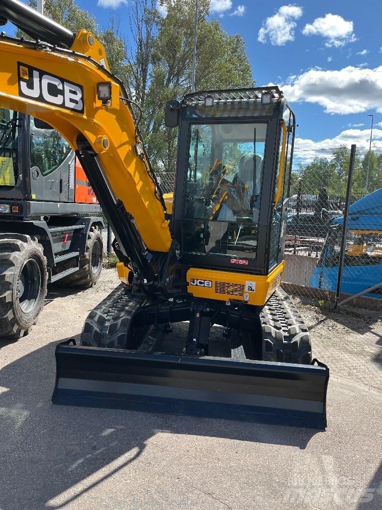 JCB 50 Z-2 小型挖掘机