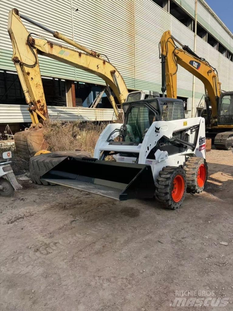 Bobcat S 160 滑移装载机