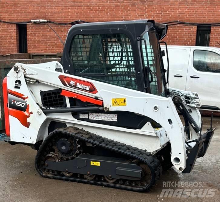 Bobcat T450 滑移装载机