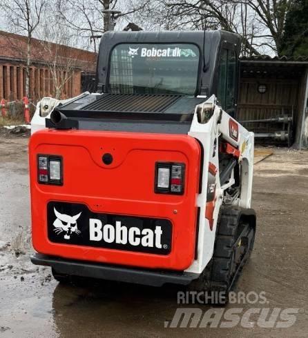 Bobcat T450 滑移装载机