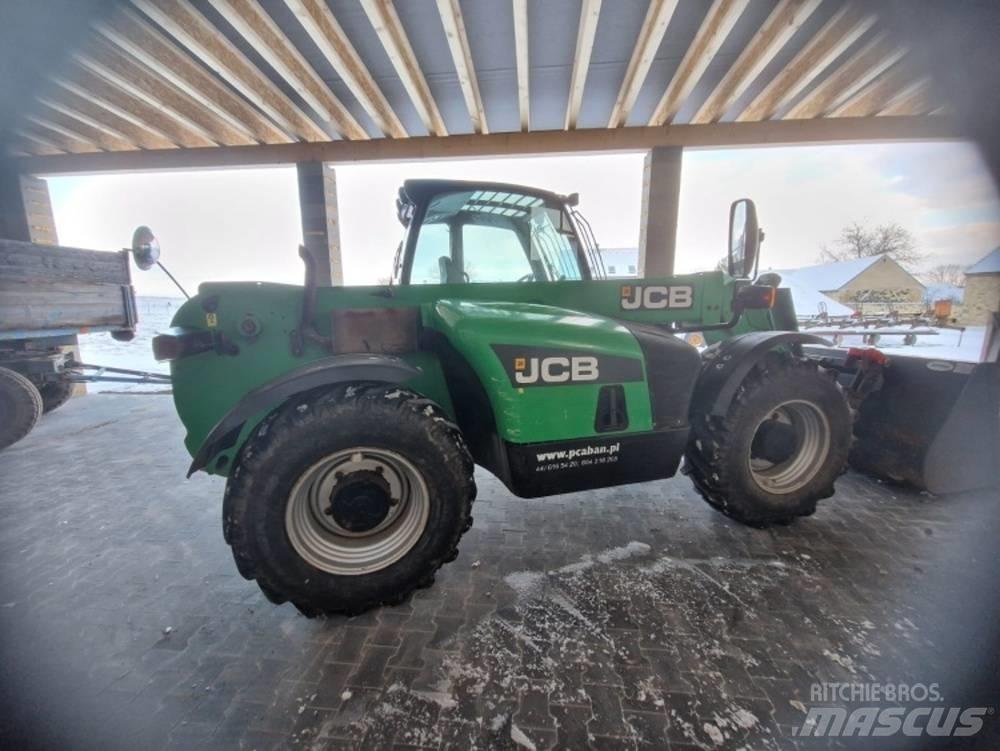 JCB 531-70 伸缩臂叉装车|叉装车