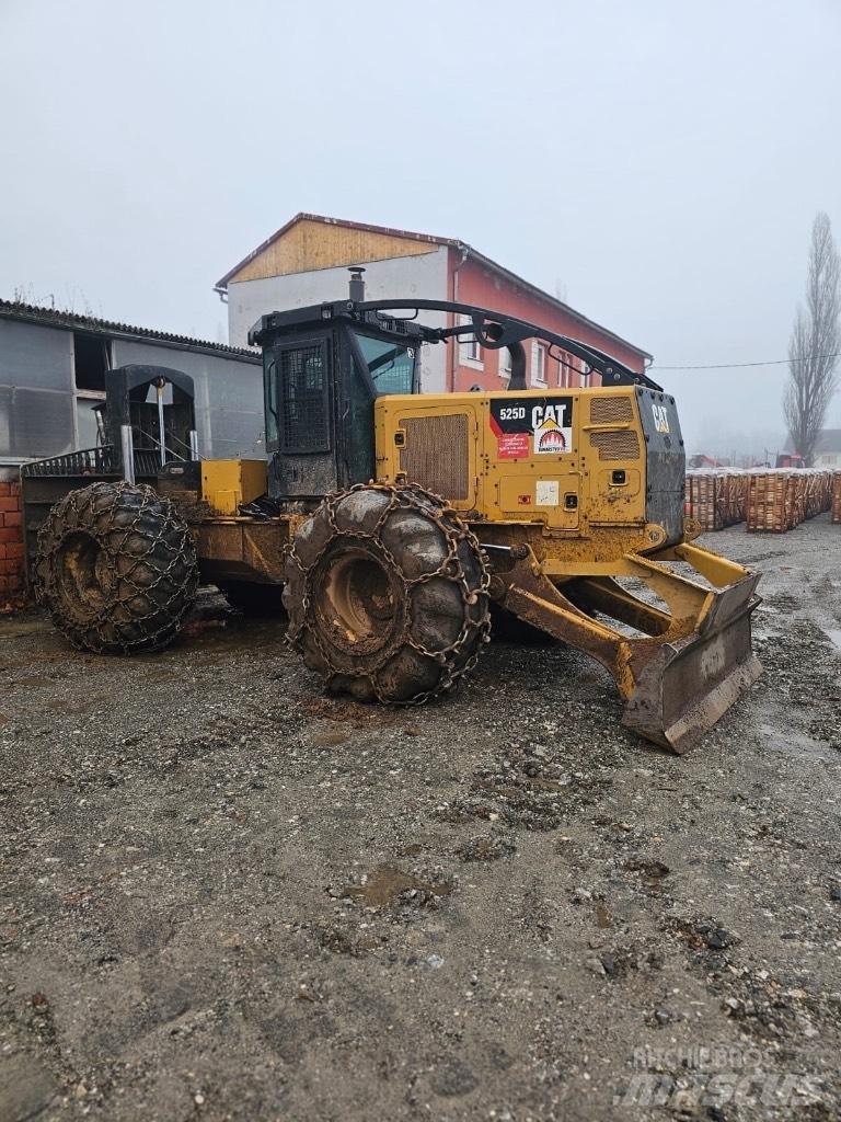 CAT 525 D 粉碎机