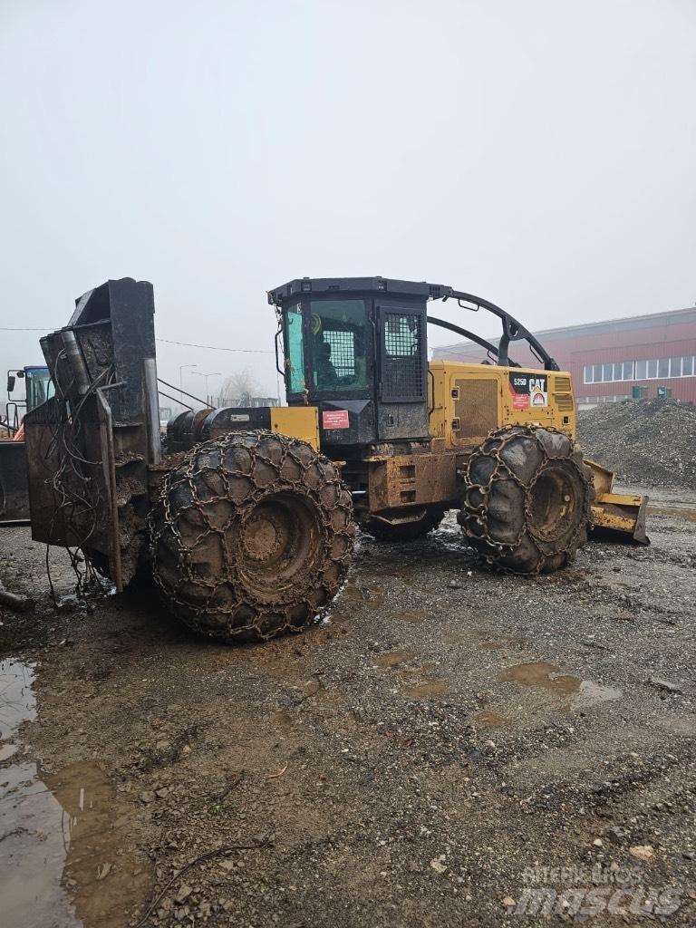 CAT 525 D 粉碎机