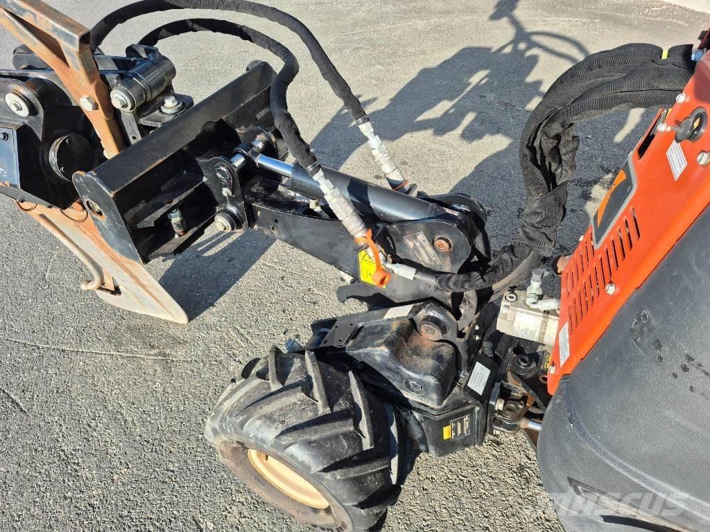 Ditch Witch R300 挖沟机