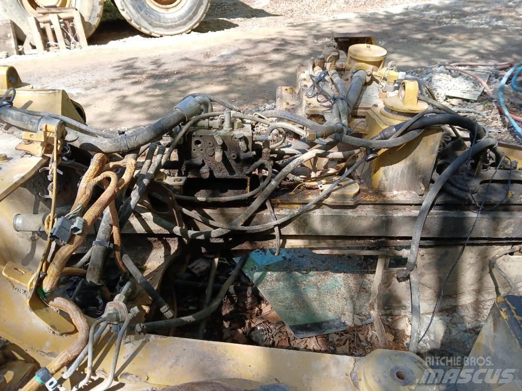 CAT 730 铰接式自卸车