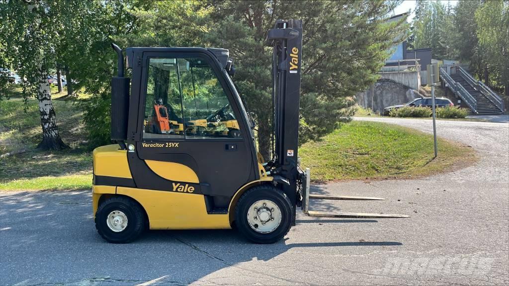 Yale GDP 25 VX 柴油叉车