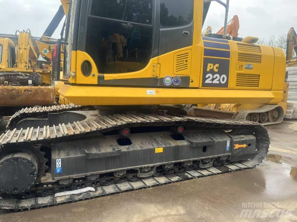 Komatsu PC 220-8 履带挖掘机