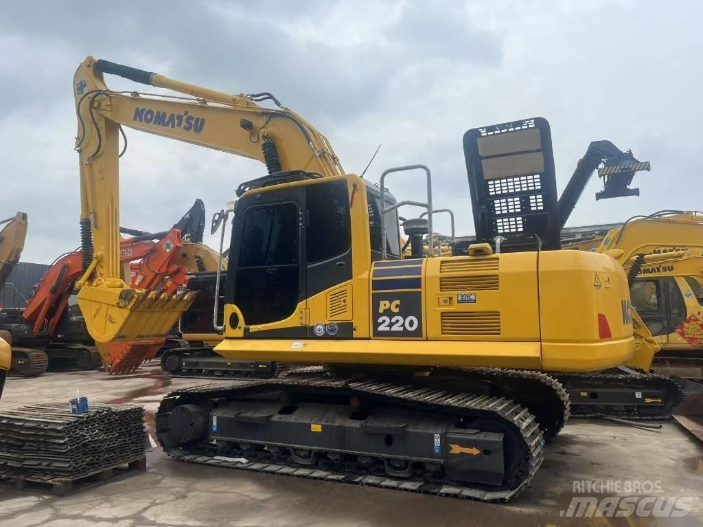 Komatsu PC 220-8 履带挖掘机