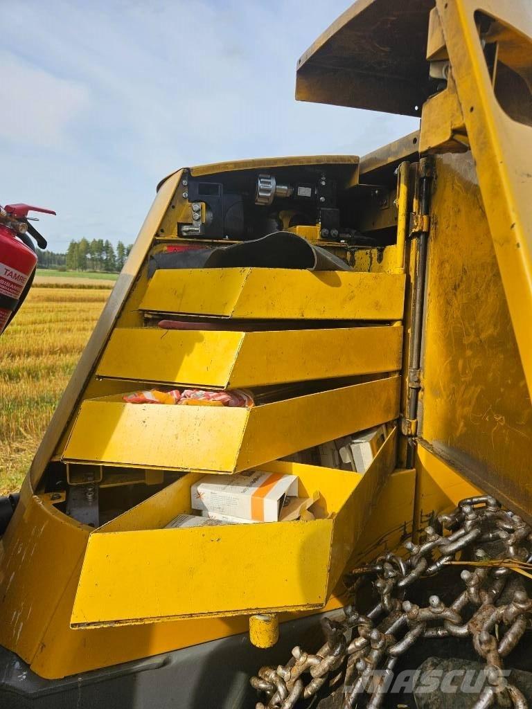 Sampo-Rosenlew HR 46 收割机