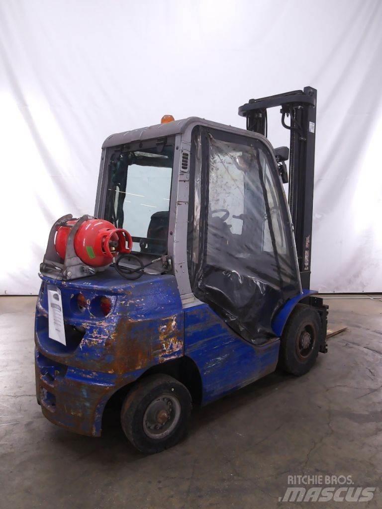 Cesab M325G 天然气叉车