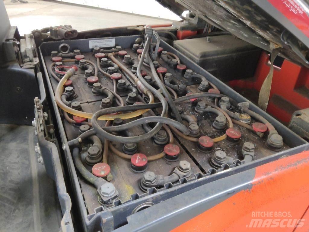 Linde E16C-02 电动叉车
