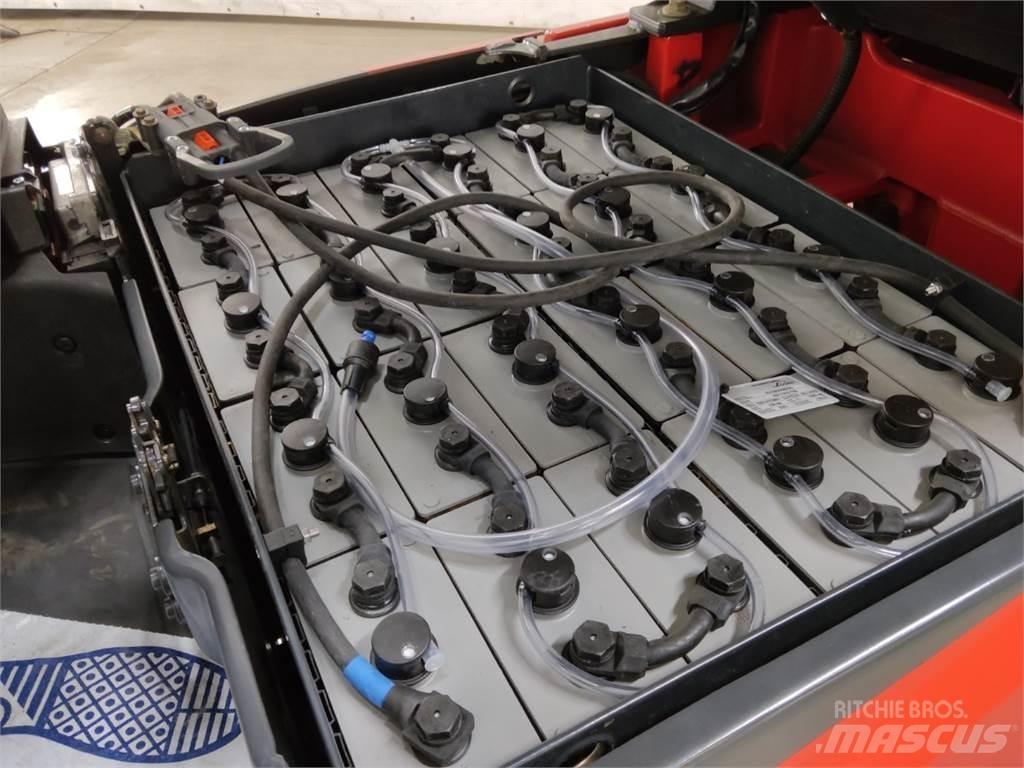 Linde E16PH-02 电动叉车