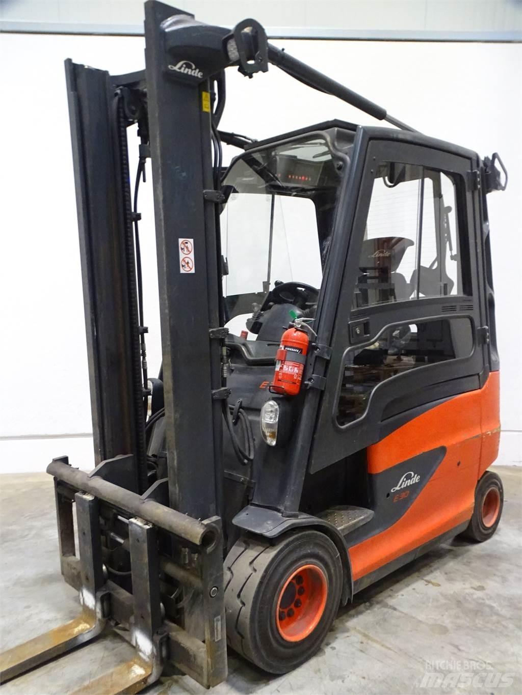 Linde E30HL 电动叉车
