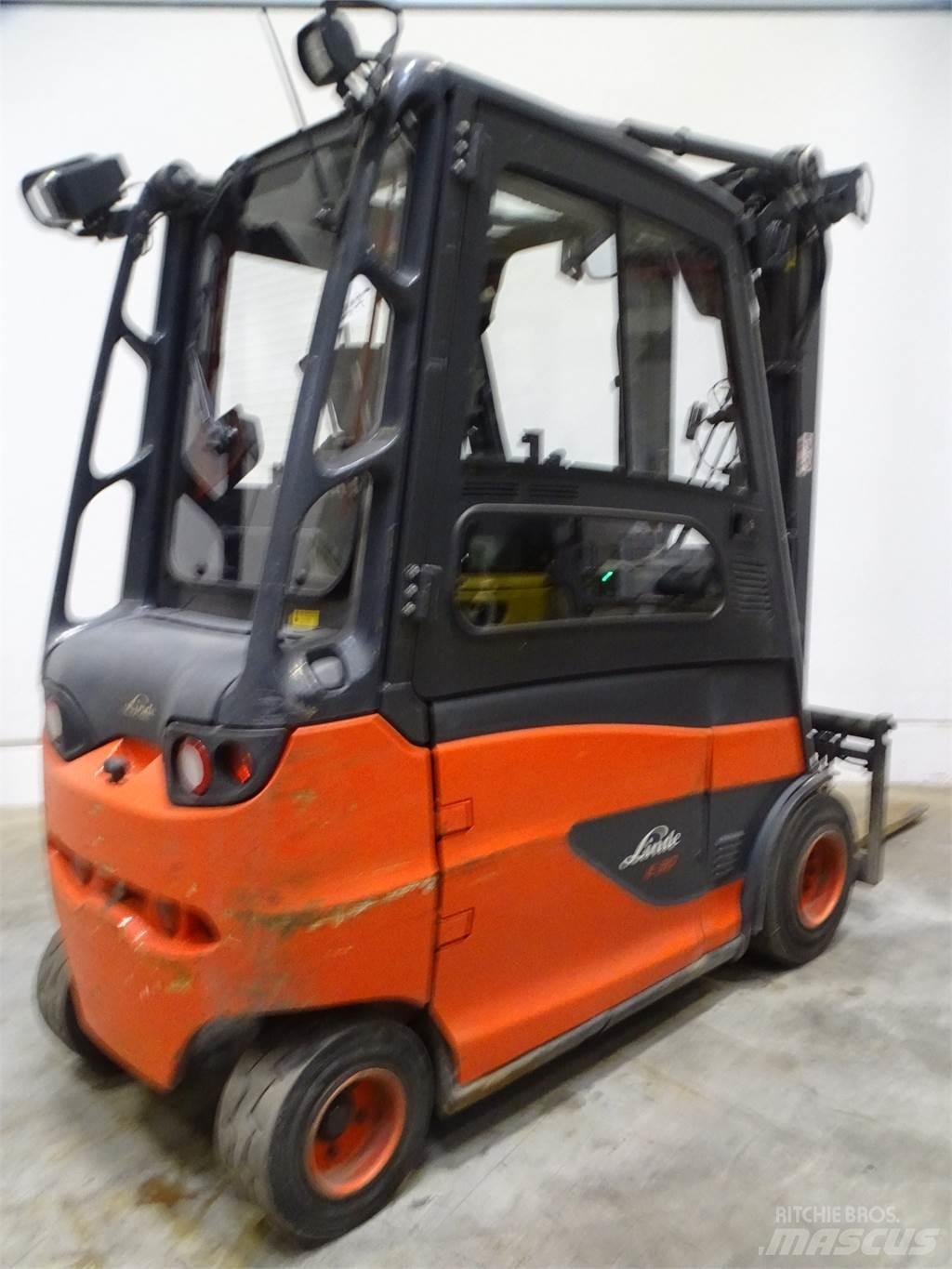 Linde E30HL 电动叉车