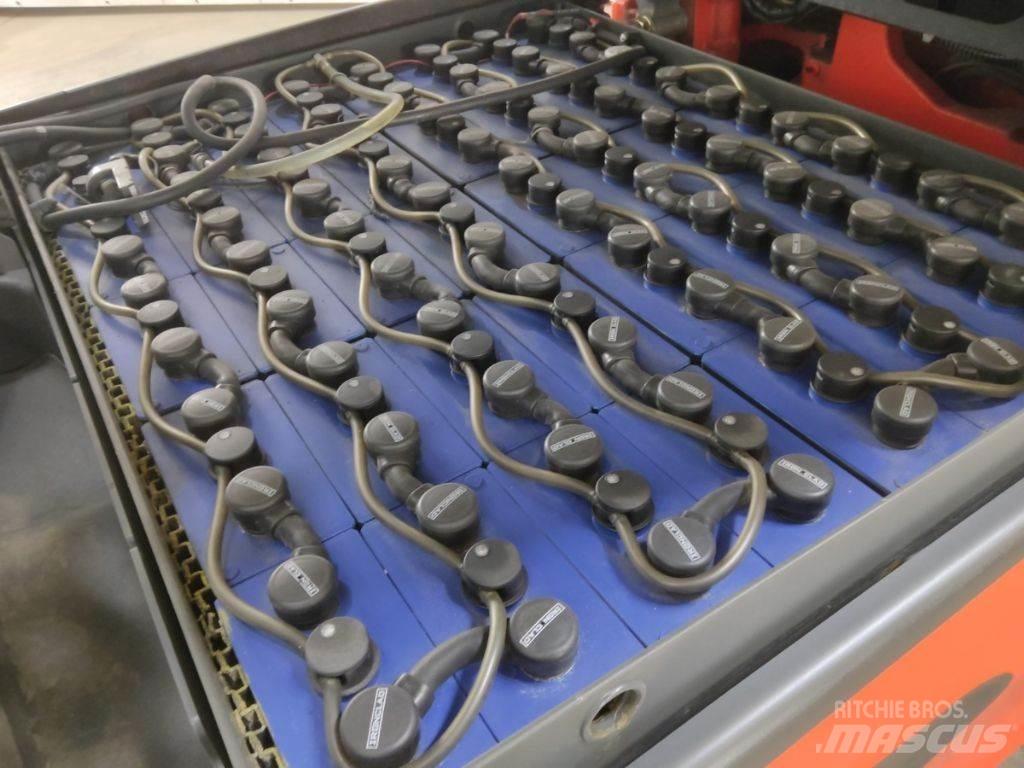 Linde E30L 电动叉车