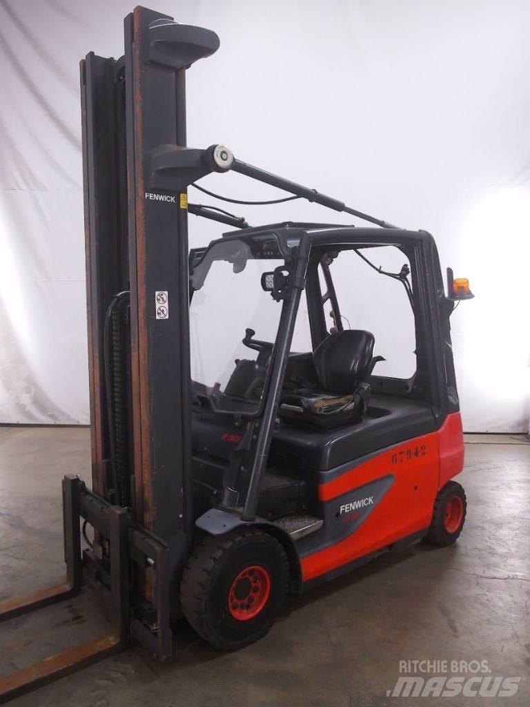 Linde E30L-01 电动叉车