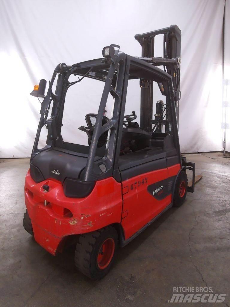 Linde E30L-01 电动叉车