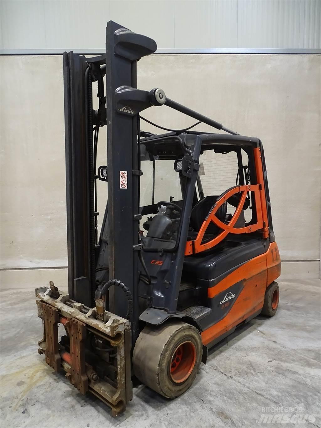 Linde E35L-01 电动叉车