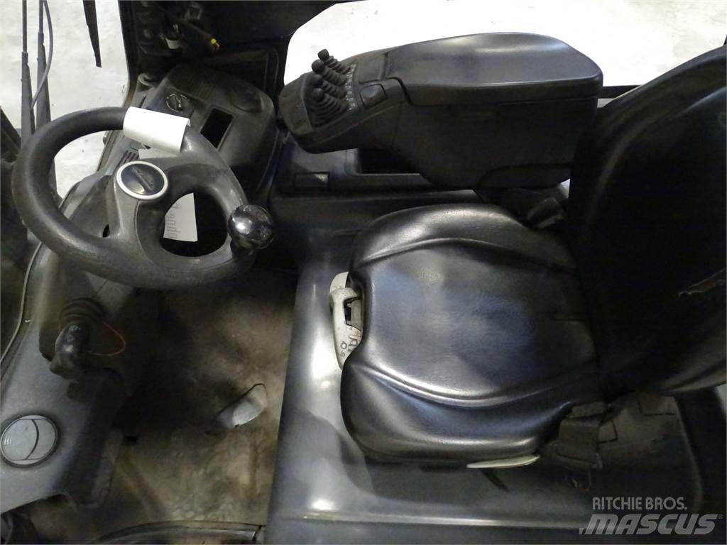 Linde E35L-01 电动叉车