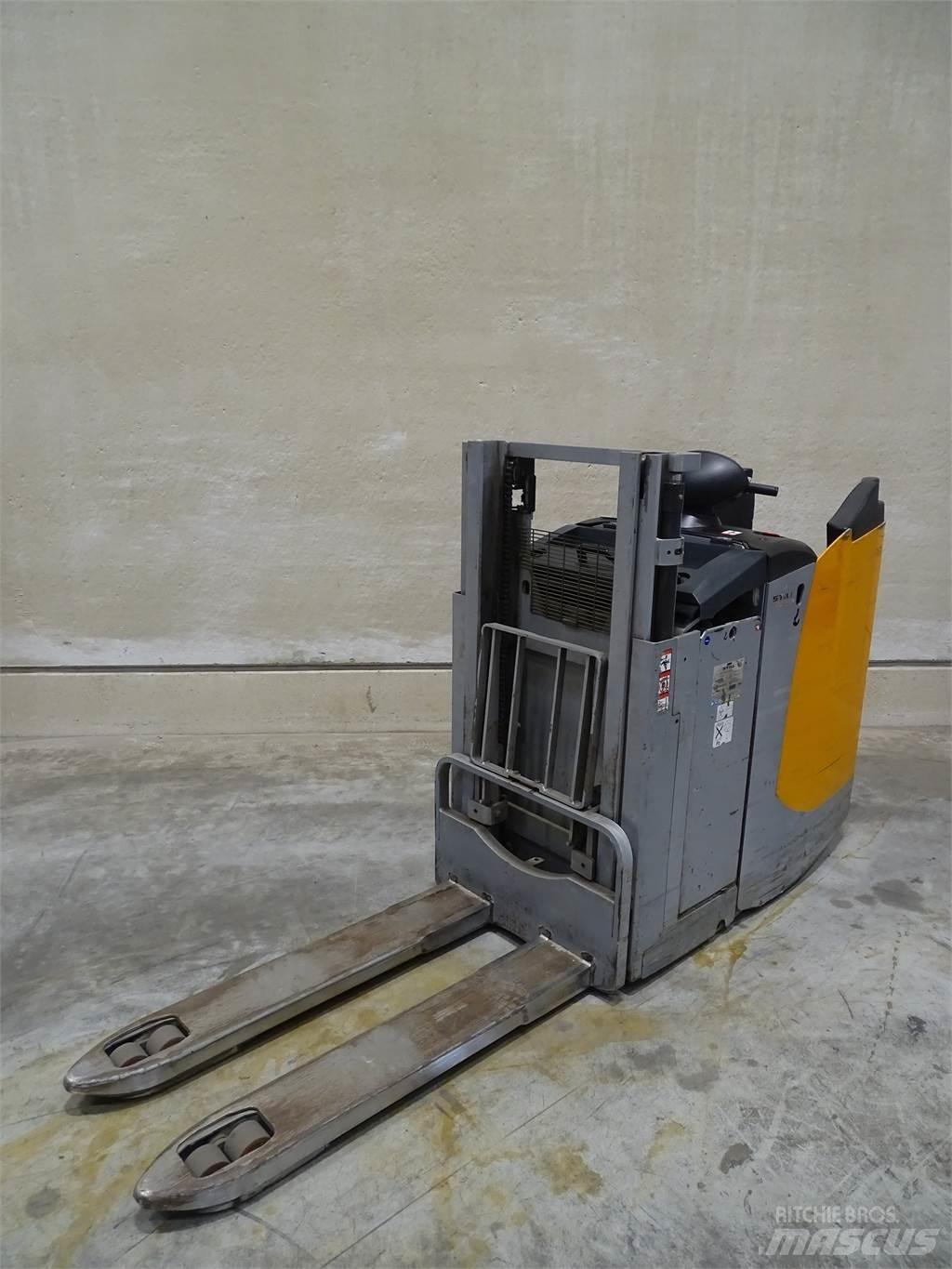 Still EXD-S20 手推堆垛车