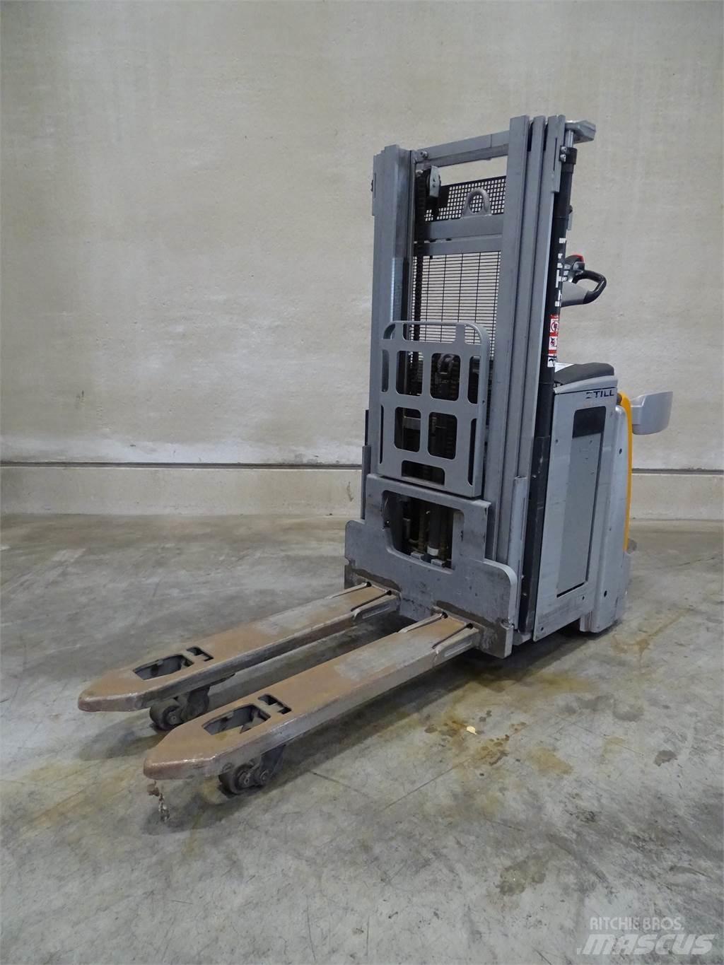 Still EXV-SF16D 手推堆垛车