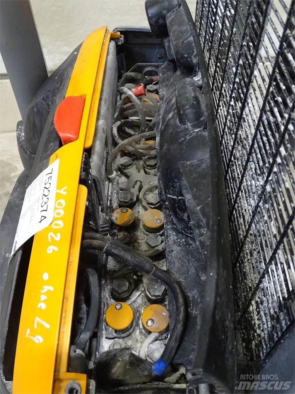 Still EXV12 手推堆垛车