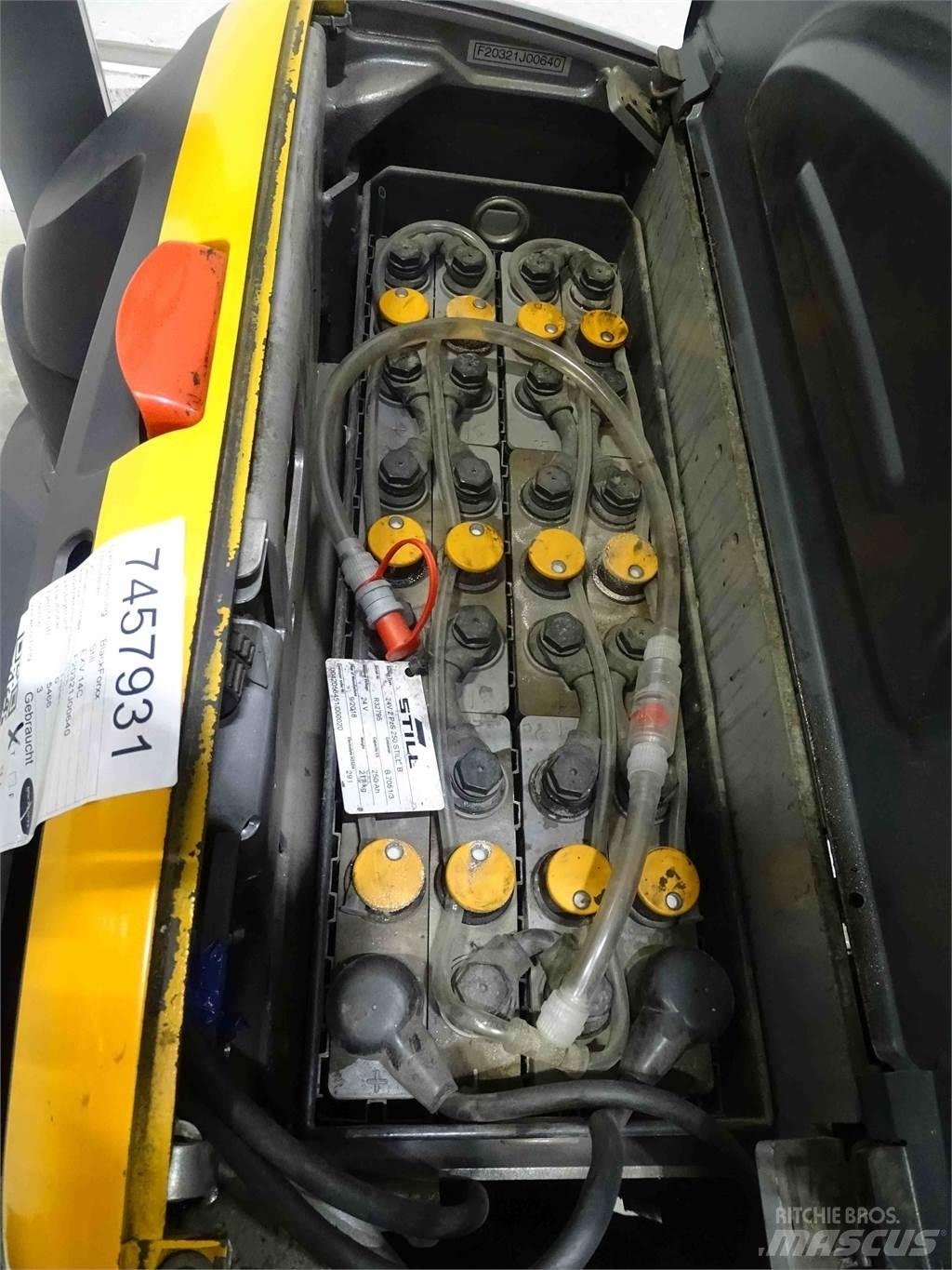 Still EXV14C 手推堆垛车