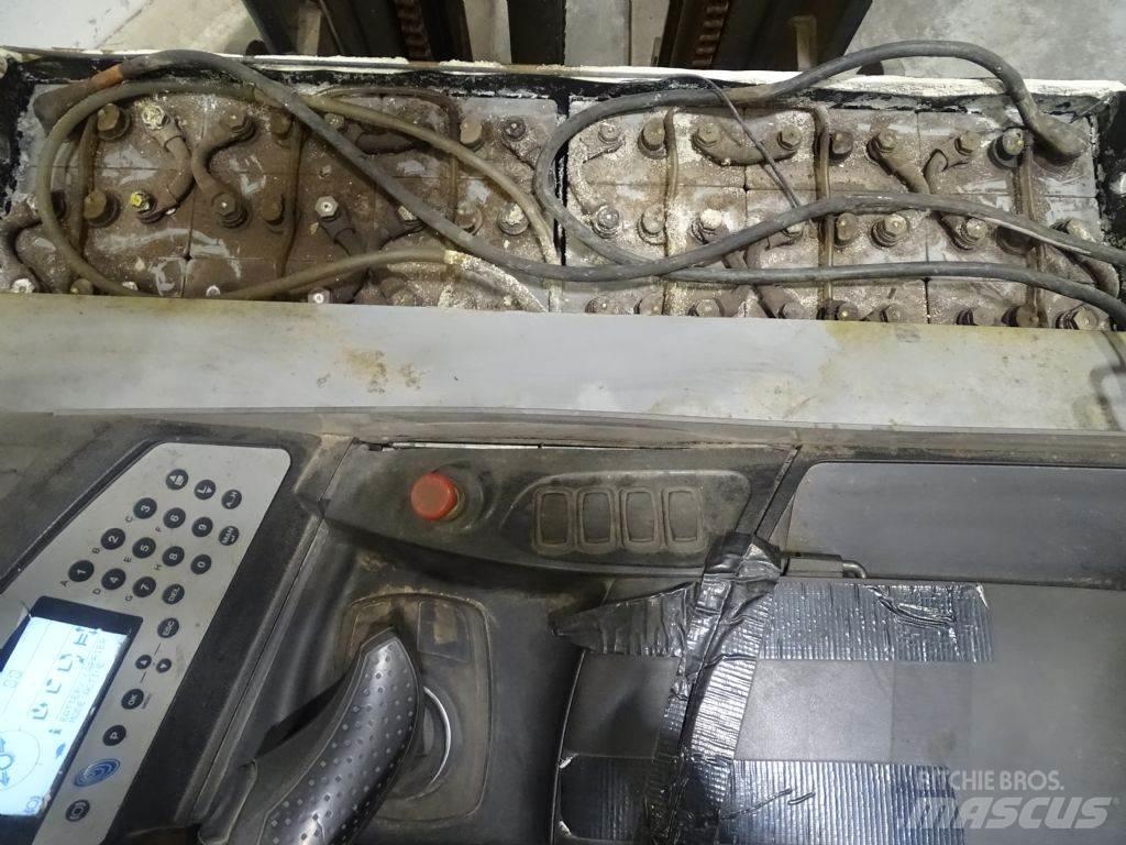 Still FM-X14 前移式叉车