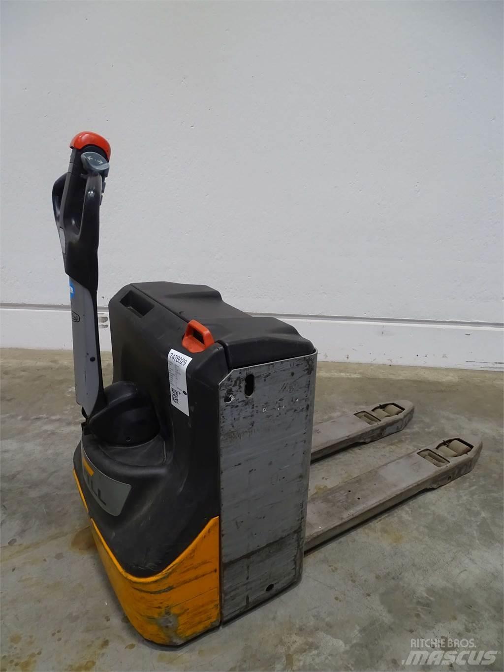 Still FV-XI12 手推堆垛车