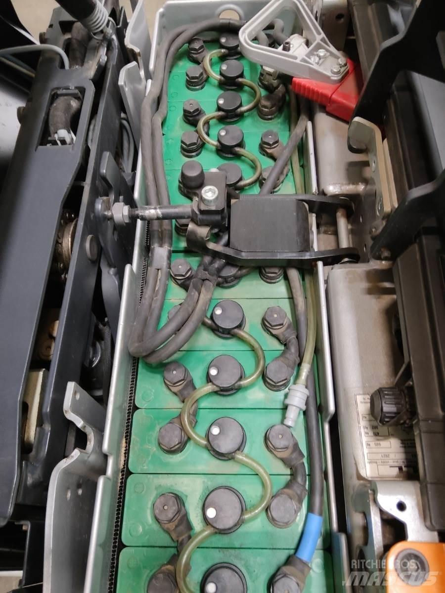 Still OPX20 低架装载机