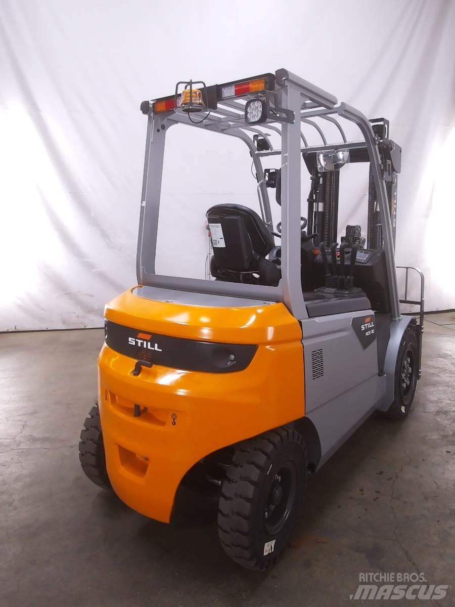 Still RCE30 电动叉车