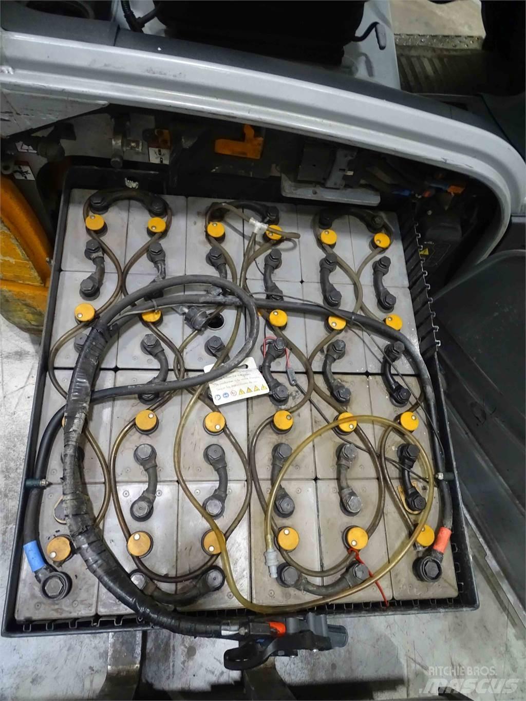 Still RX20-20L 电动叉车