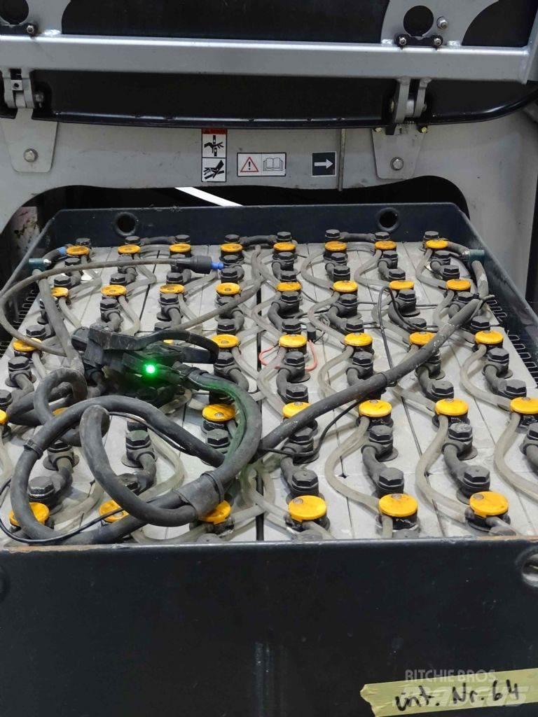 Still RX60-25 电动叉车
