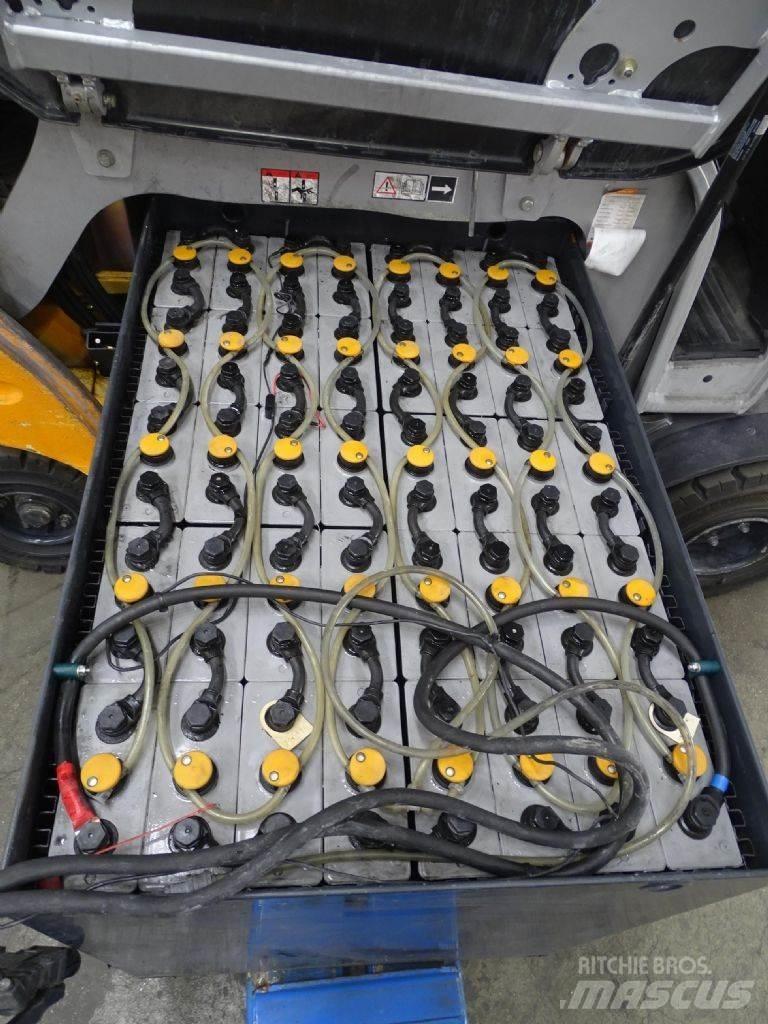 Still RX60-25 电动叉车