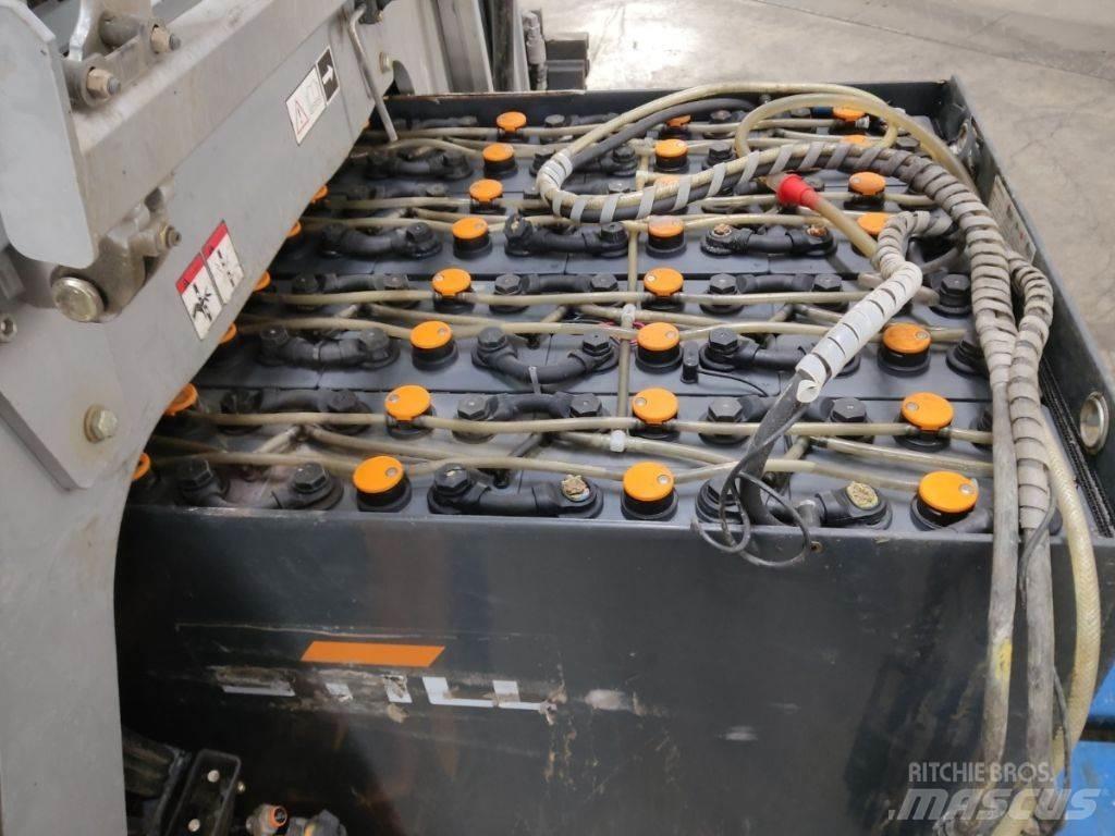 Still RX60-25 电动叉车