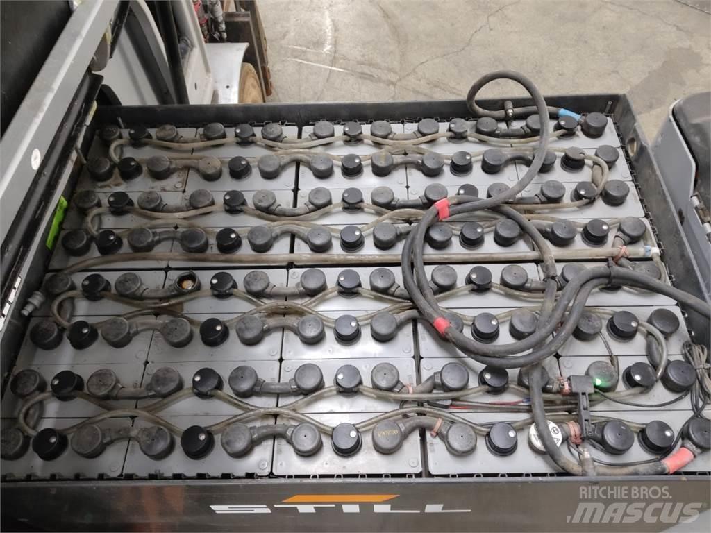 Still RX60-25 电动叉车