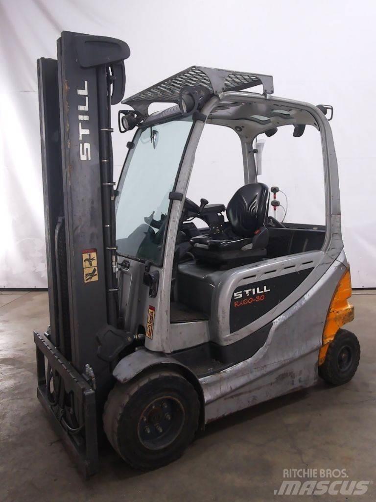 Still RX60-30 电动叉车