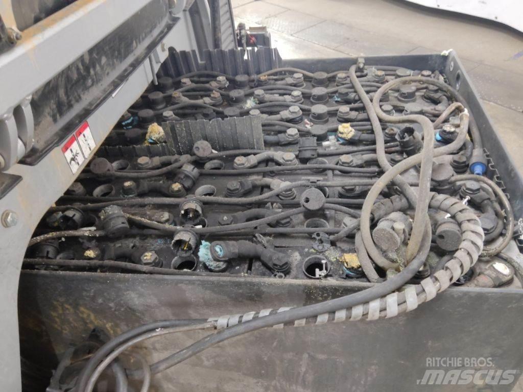 Still RX60-30 电动叉车