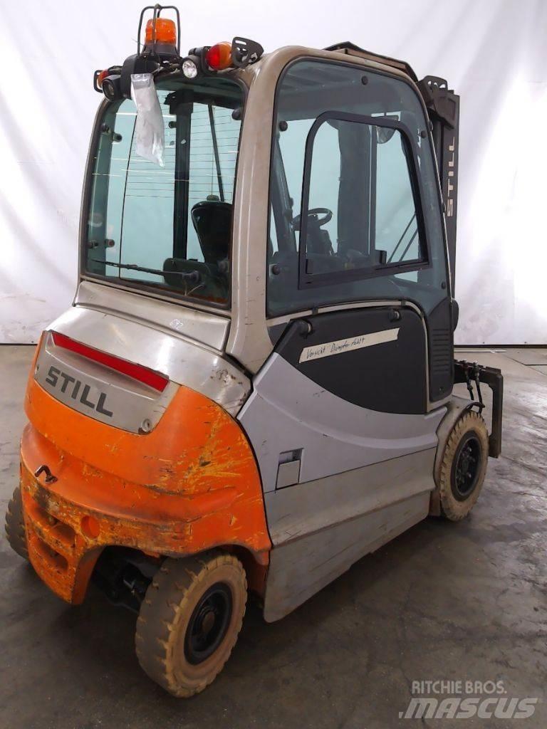 Still RX60-30L 电动叉车