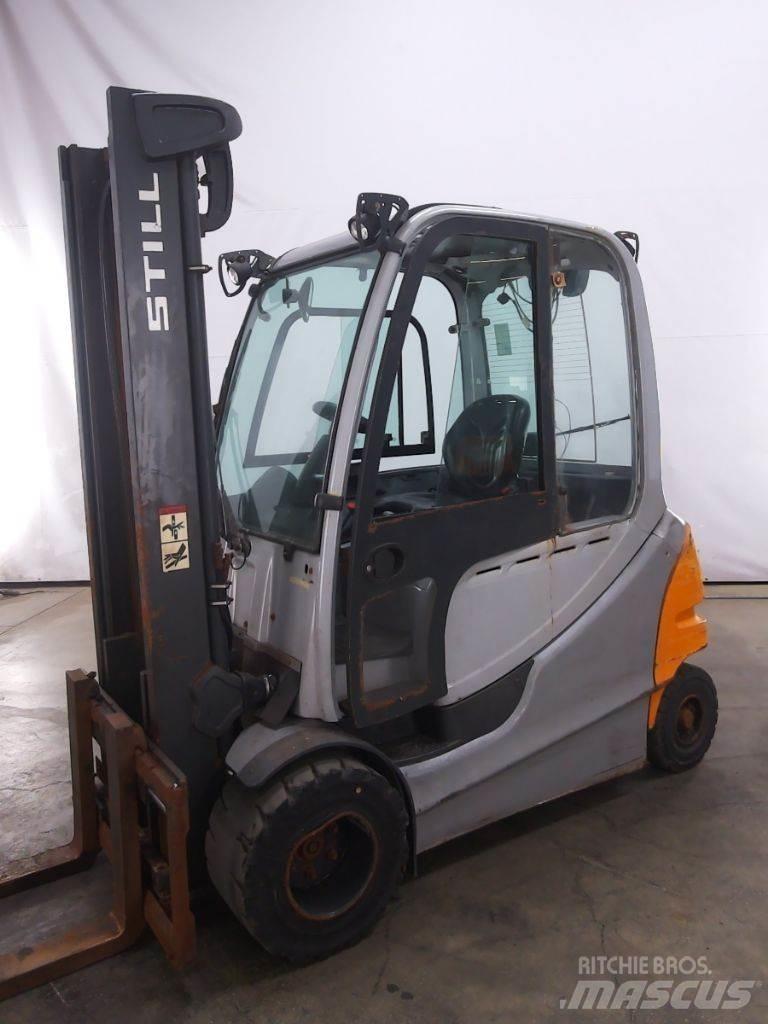 Still RX60-35 电动叉车