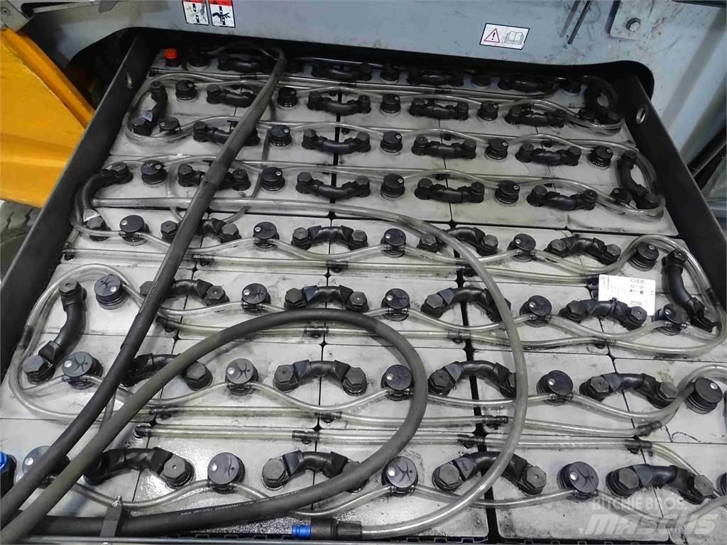 Still RX60-40 电动叉车