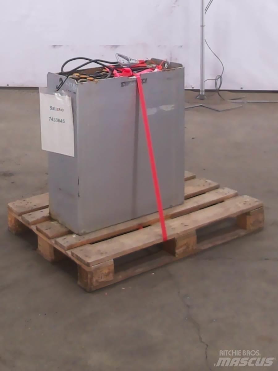  Weitere 24V465AH 其他叉车