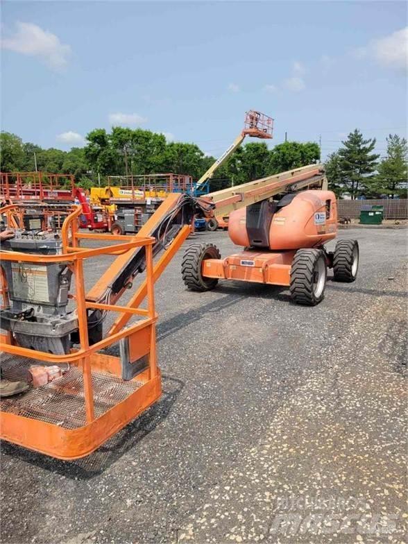 JLG 600AJ 曲臂高空工作平台