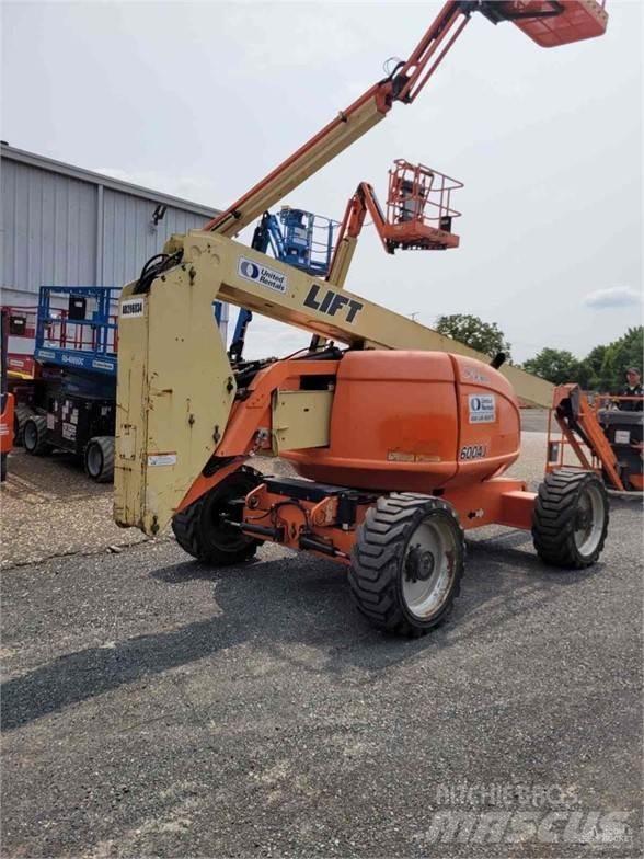 JLG 600AJ 曲臂高空工作平台
