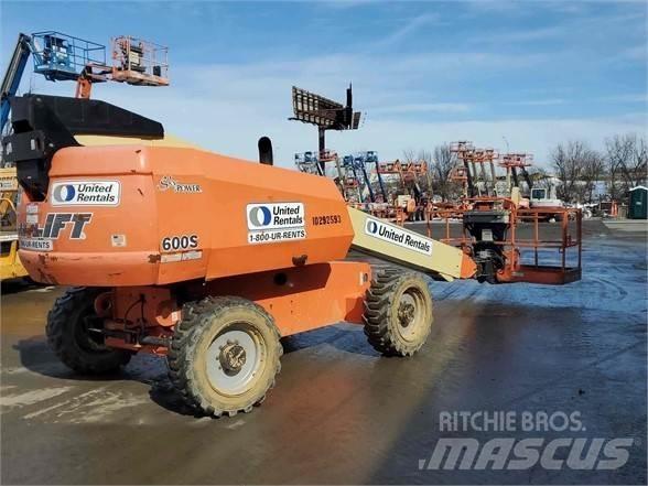 JLG 600S 直臂高空工作平台