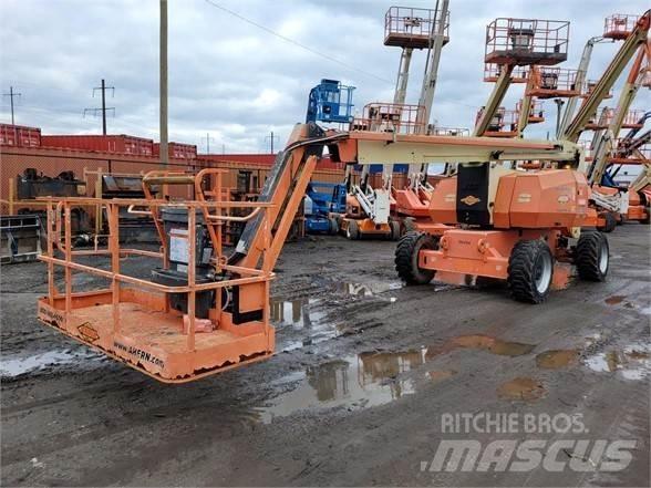 JLG 800AJ 曲臂高空工作平台