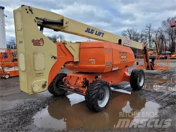 JLG 800AJ 曲臂高空工作平台