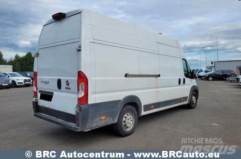 Fiat Ducato 冷藏面包车